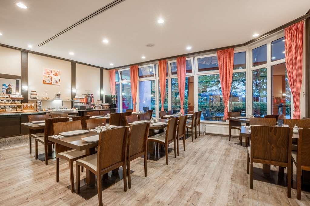 1, 2, Sleep Boardinghouse Unterschleissheim Zentrum Restaurace fotografie