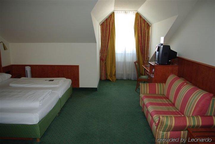 1, 2, Sleep Boardinghouse Unterschleissheim Zentrum Exteriér fotografie